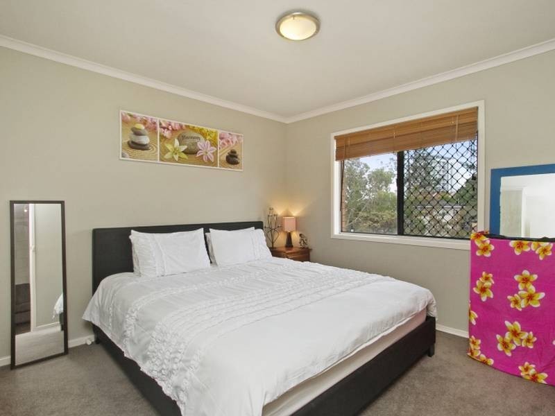 3/27 Coolangatta Road, Kirra QLD 4225