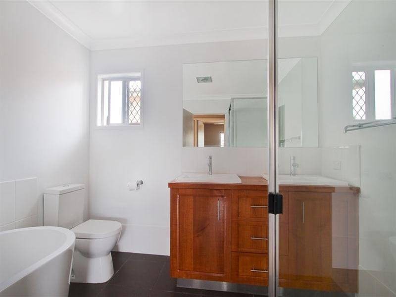 50 Wagawn Street, Tugun QLD 4224