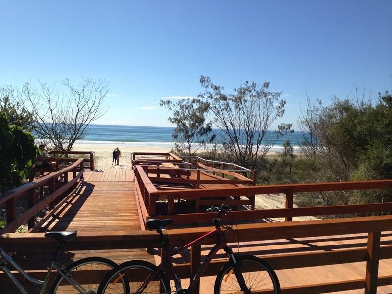 6/242 Pacific Parade, Bilinga QLD 4225