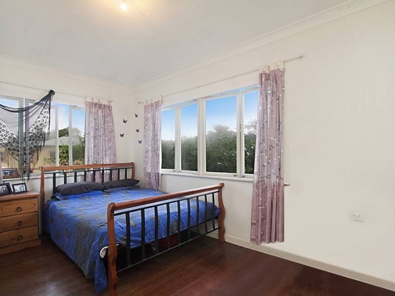 4 Cabarita Avenue, Tugun QLD 4224