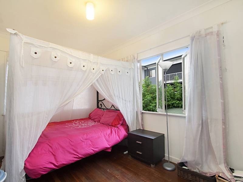 4 Cabarita Avenue, Tugun QLD 4224