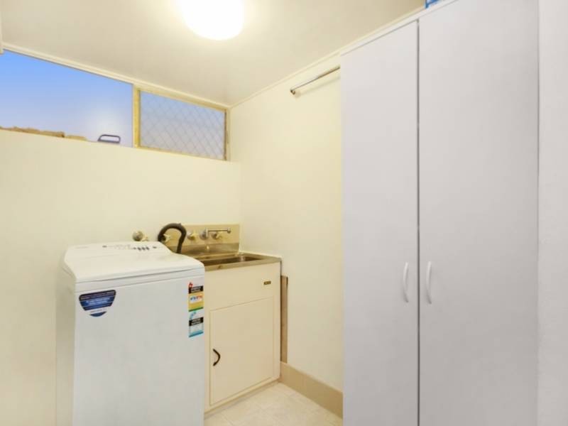 4/32 Powell Crescent, Kirra QLD 4225