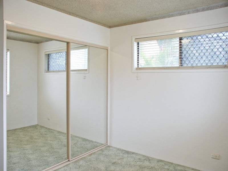 1/23 Coolangatta Road, Kirra QLD 4225