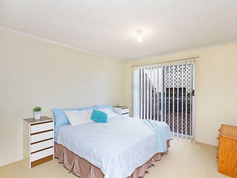 4/58 Coolangatta Road, Kirra QLD 4225