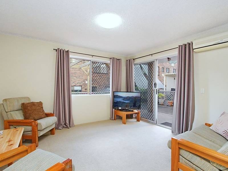 4/58 Coolangatta Road, Kirra QLD 4225