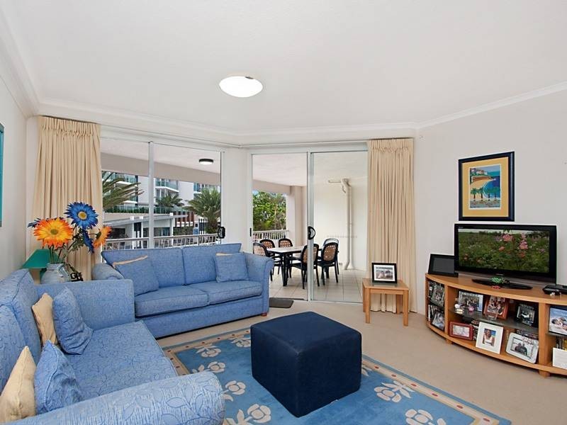 204/4 Douglas Street, Kirra QLD 4225