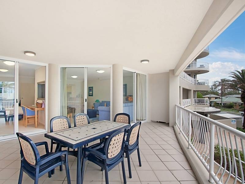 204/4 Douglas Street, Kirra QLD 4225