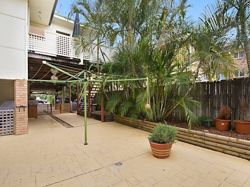 133 Golden Four Drive, Bilinga QLD 4225