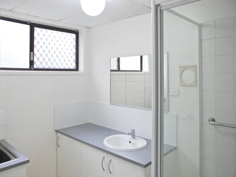 1/23 Coolangatta Road, Kirra QLD 4225