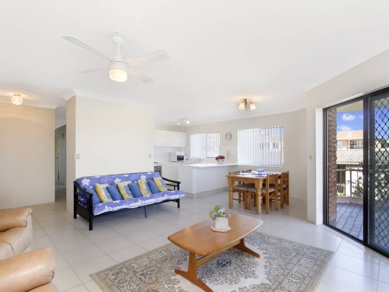 6/77 Golden Four Drive, Bilinga QLD 4225