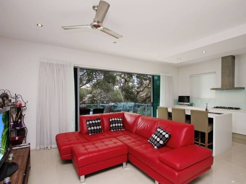 2/9 South Street, Kirra QLD 4225