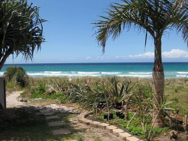 1/315 Golden Four Drive, Tugun QLD 4224