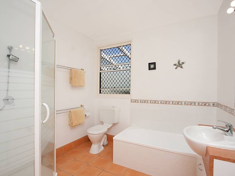 263 Adina Avenue, Bilinga QLD 4225