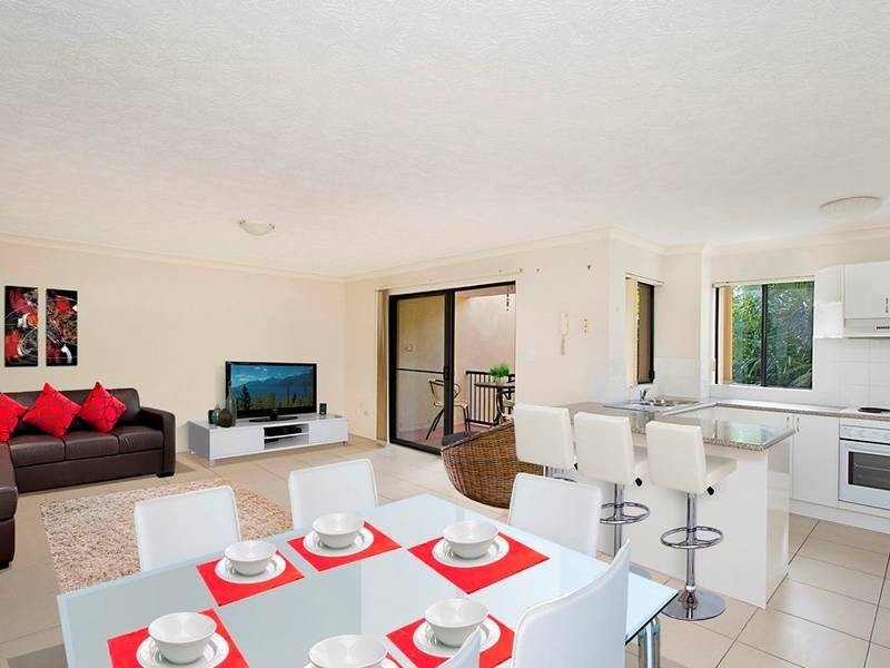 13/14 Miles Street, Kirra QLD 4225