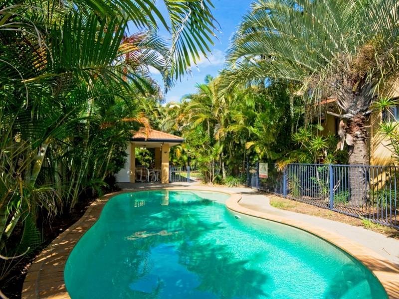 13/14 Miles Street, Kirra QLD 4225