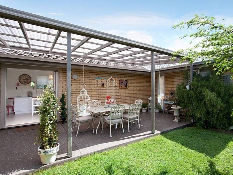 29 Appel Street, Kirra QLD 4225