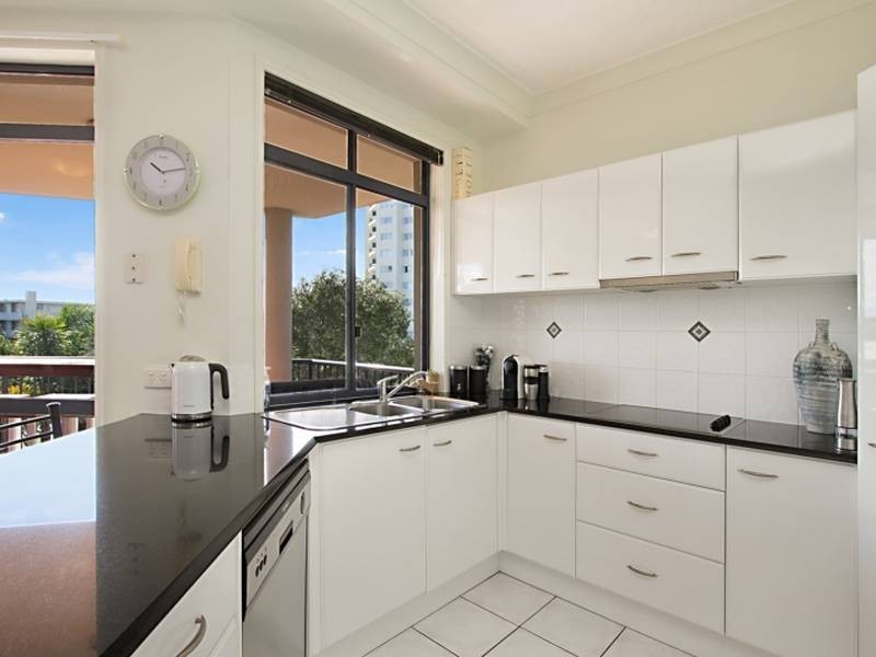 5/13 South Street, Kirra QLD 4225