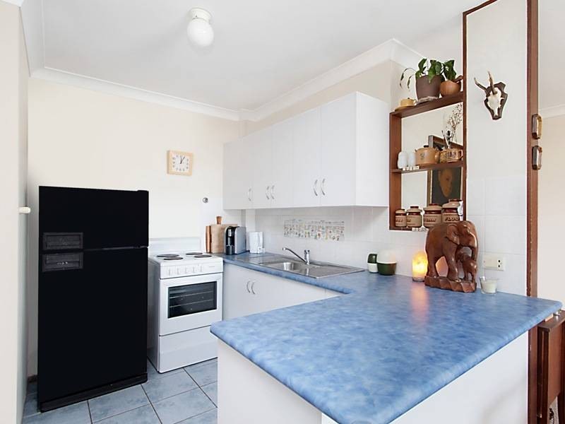 2 Woodgee Street, Currumbin QLD 4223