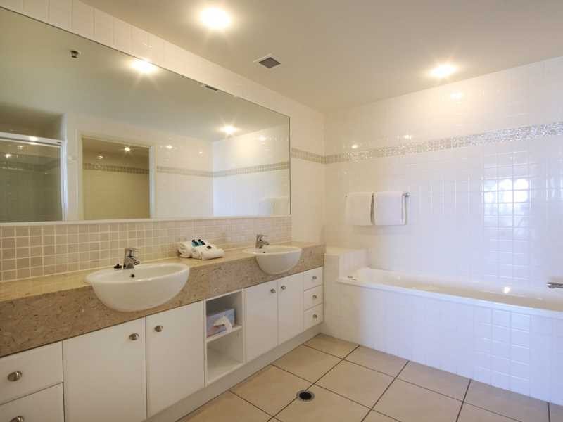 Unit 404/6 Wharf Street, Maroochydore QLD 4558