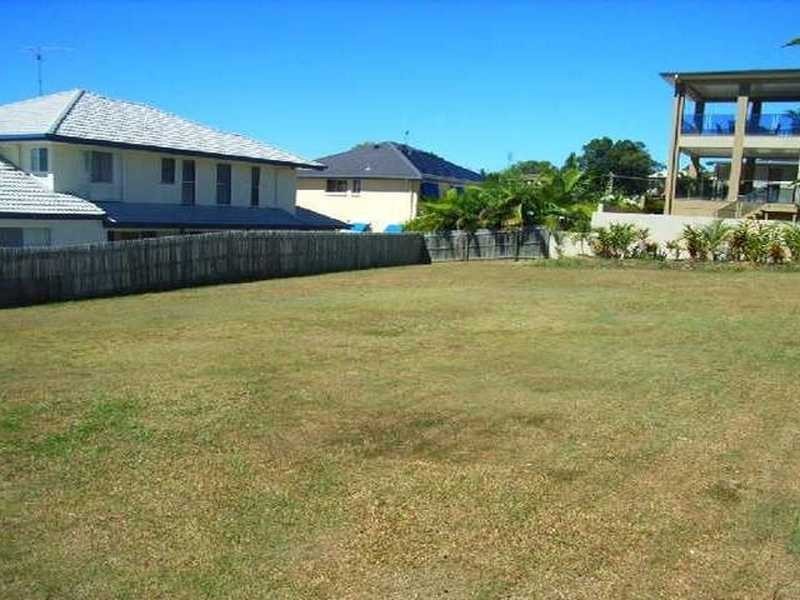 16 Admiralty Drive, Alexandra Headland QLD 4572