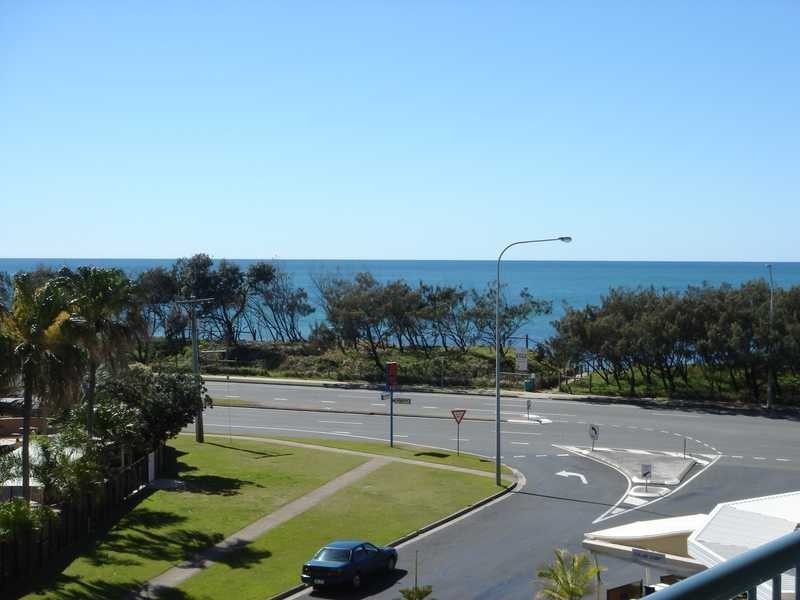 Unit 402/98 Alexandra Parade, Alexandra Headland QLD 4572