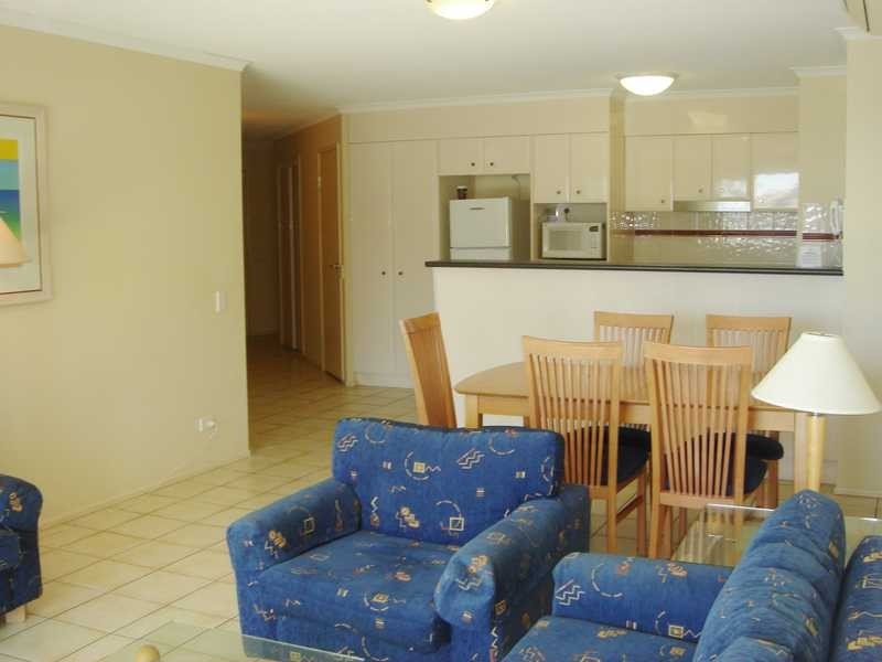 Unit 402/98 Alexandra Parade, Alexandra Headland QLD 4572