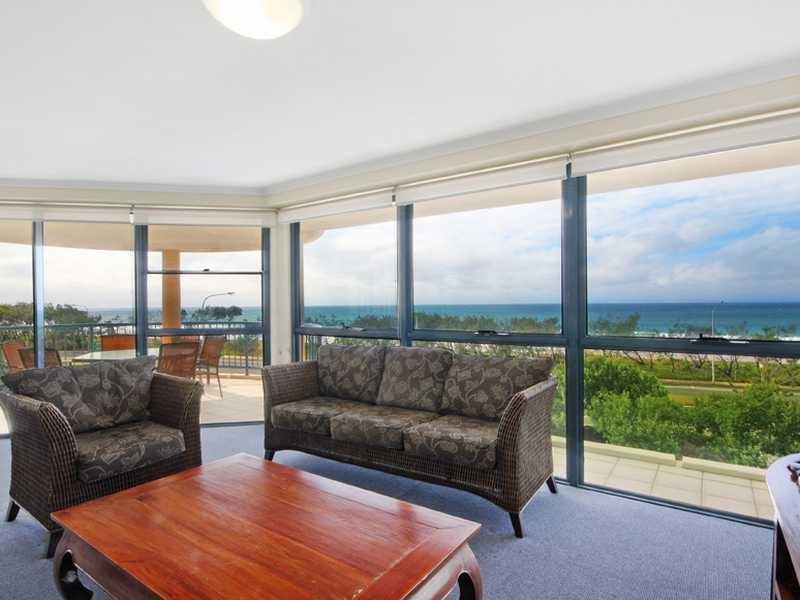 Apartment 405/98 Alexandra Parade, Alexandra Headland QLD 4572
