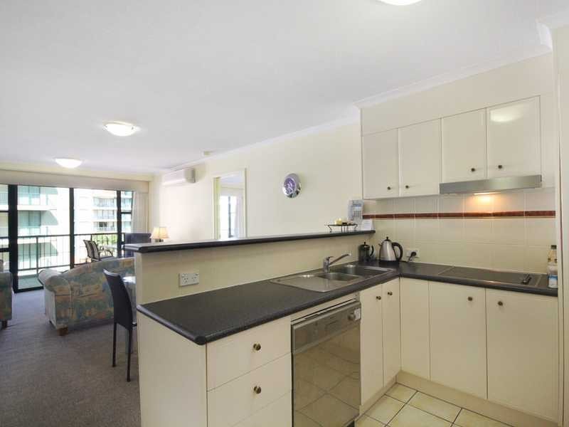 Apartment 410/98 Alexandra Parade, Alexandra Headland QLD 4572