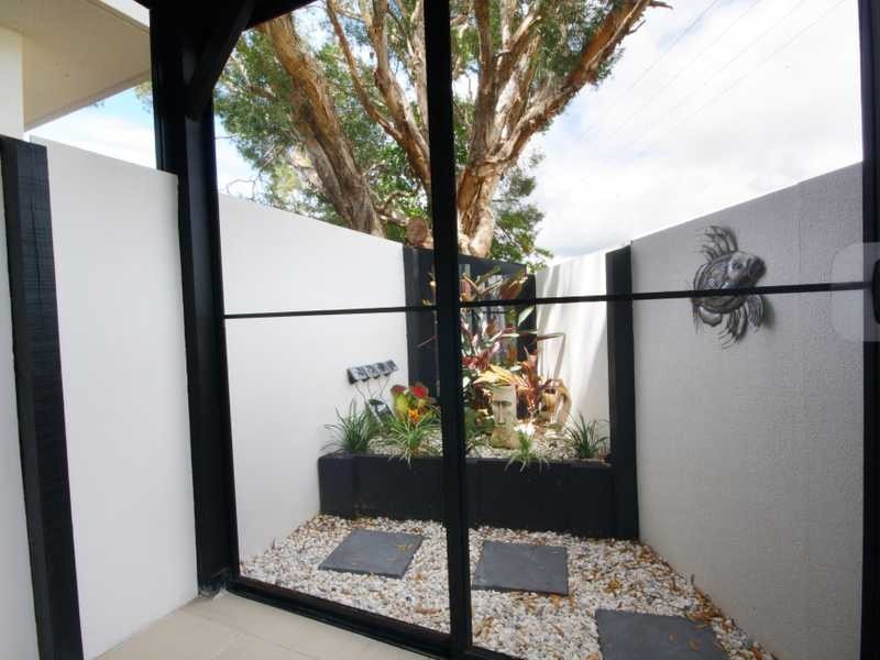 Unit 5/8 Hinley, Maroochydore QLD 4558