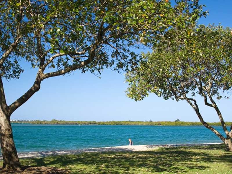 Apartment 9/8 Hinley Avenue, Maroochydore QLD 4558