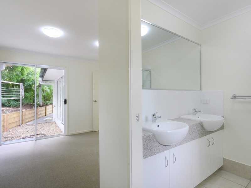 30 Karawatha Drive, Mountain Creek QLD 4557