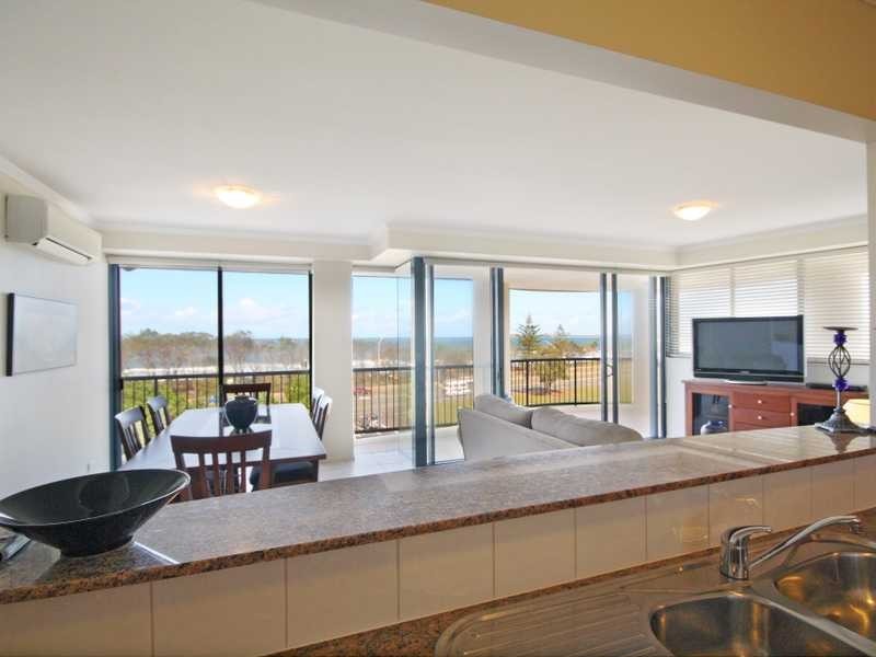 Apartment 412/102 Alexandra Parade, Alexandra Headland QLD 4572