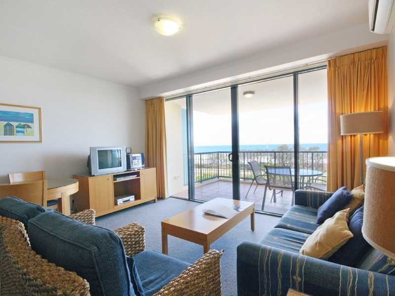 Apartment 416/102 Alexandra Parade, Alexandra Headland QLD 4572
