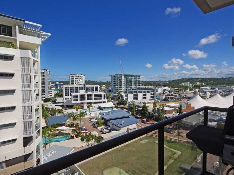 Unit 32/48 Duporth Avenue, Maroochydore QLD 4558