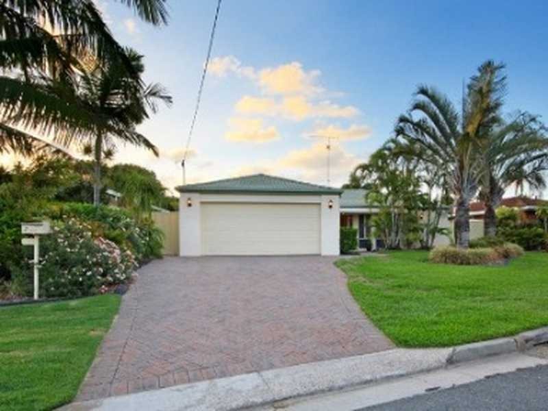 2 Coomaroo Crescent, Minyama QLD 4575