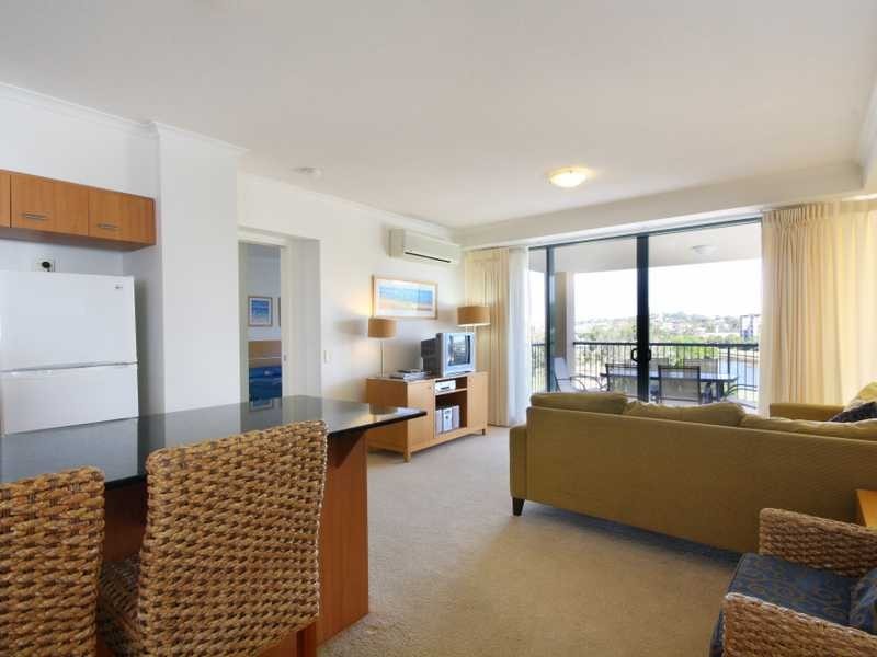 Apartment 423/10 Okinja Road, Alexandra Headland QLD 4572