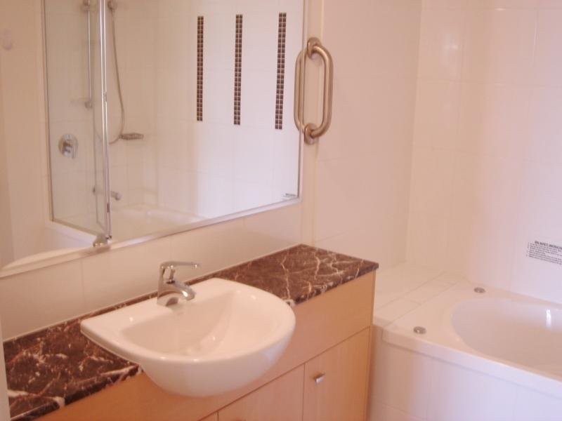 Apartment 438/9 Wirraway Street, Alexandra Headland QLD 4572