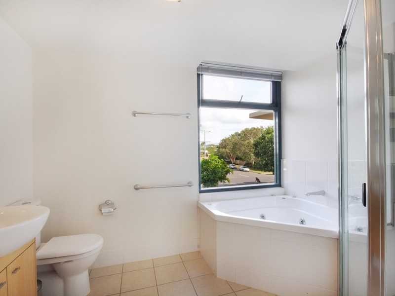 Apartment 240/9 Wirraway Street, Alexandra Headland QLD 4572