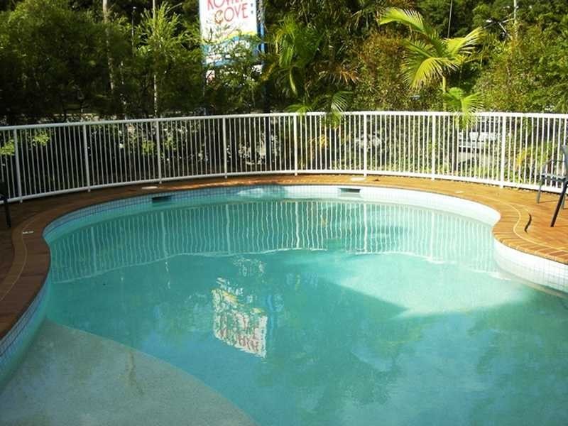 Unit/4/16 Djerral Avenue, Burleigh Heads QLD 4220