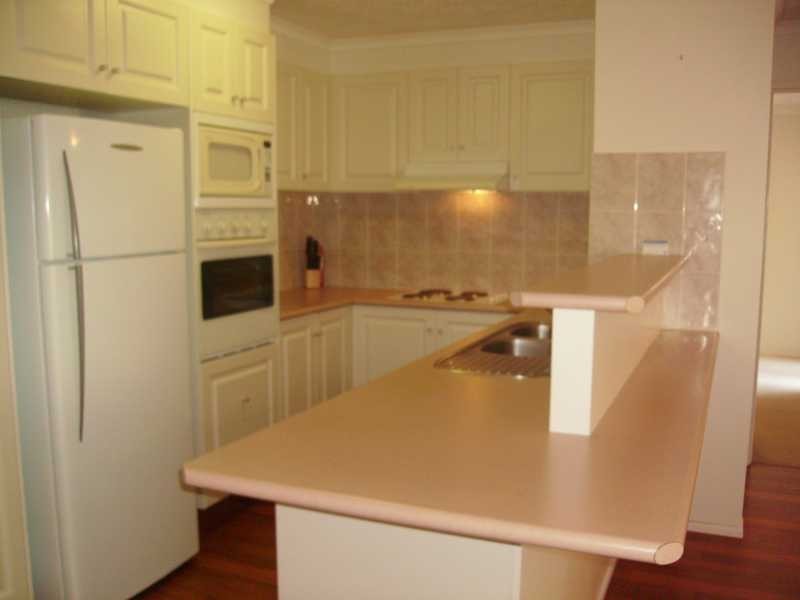 Unit/4/16 Djerral Avenue, Burleigh Heads QLD 4220