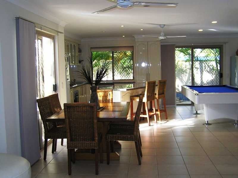 14 Regensberg Close, Varsity Lakes QLD 4227