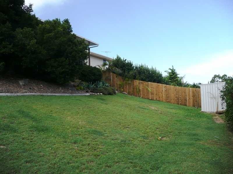 91 Overland Drive, Edens Landing QLD 4207