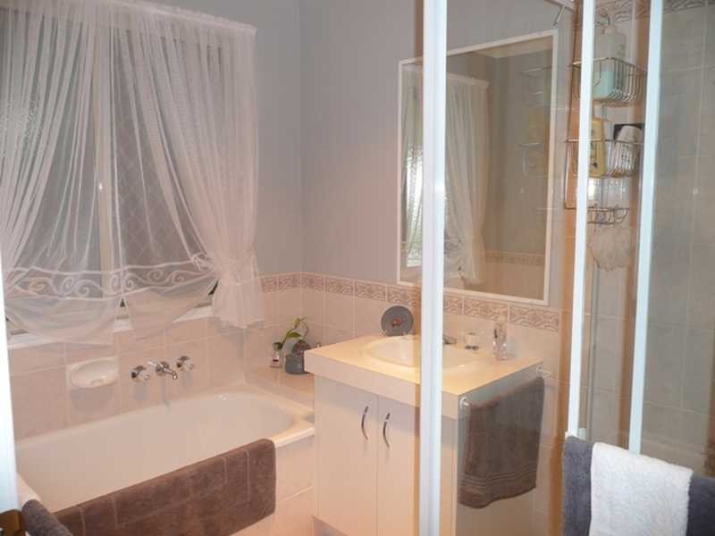 91 Overland Drive, Edens Landing QLD 4207