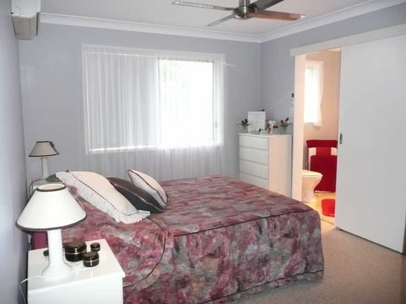 91 Overland Drive, Edens Landing QLD 4207