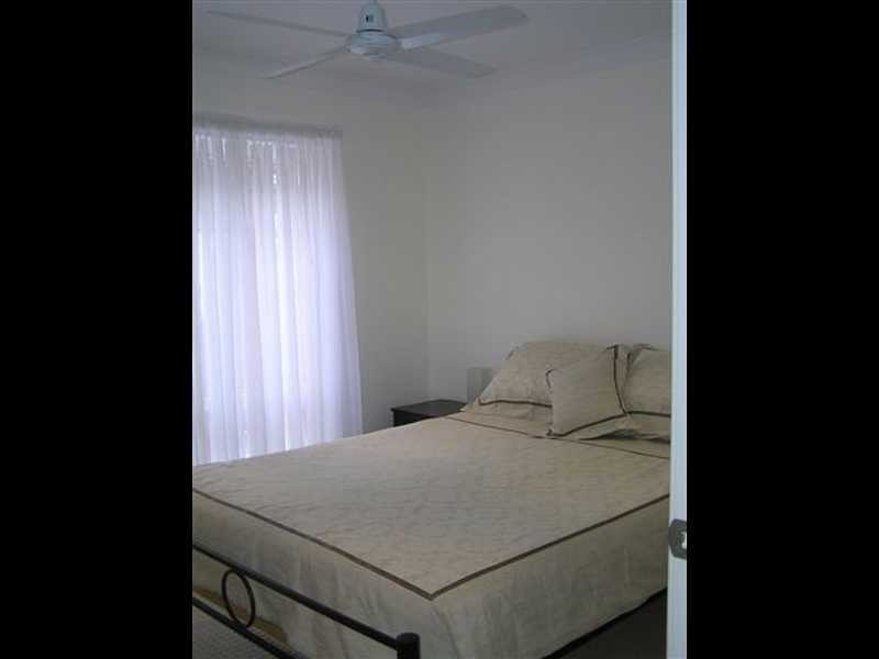 8 Candlebark Circuit, Upper Coomera QLD 4209