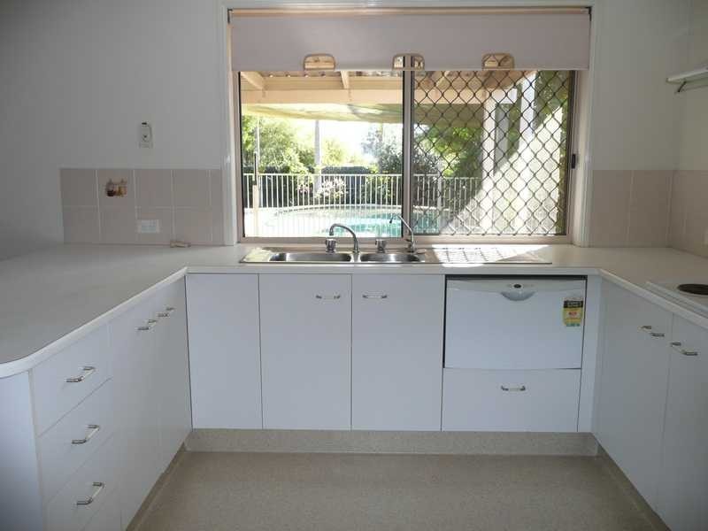 86 Cassowary Drive, Burleigh Waters QLD 4220