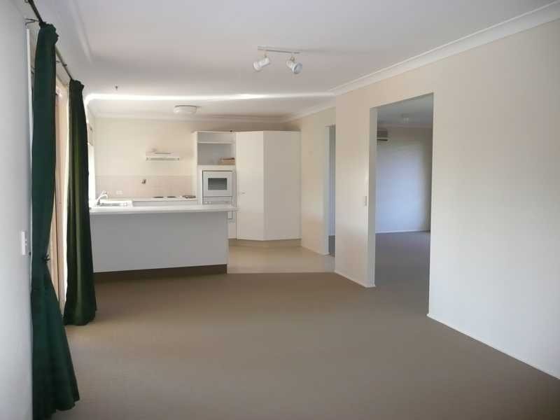 86 Cassowary Drive, Burleigh Waters QLD 4220