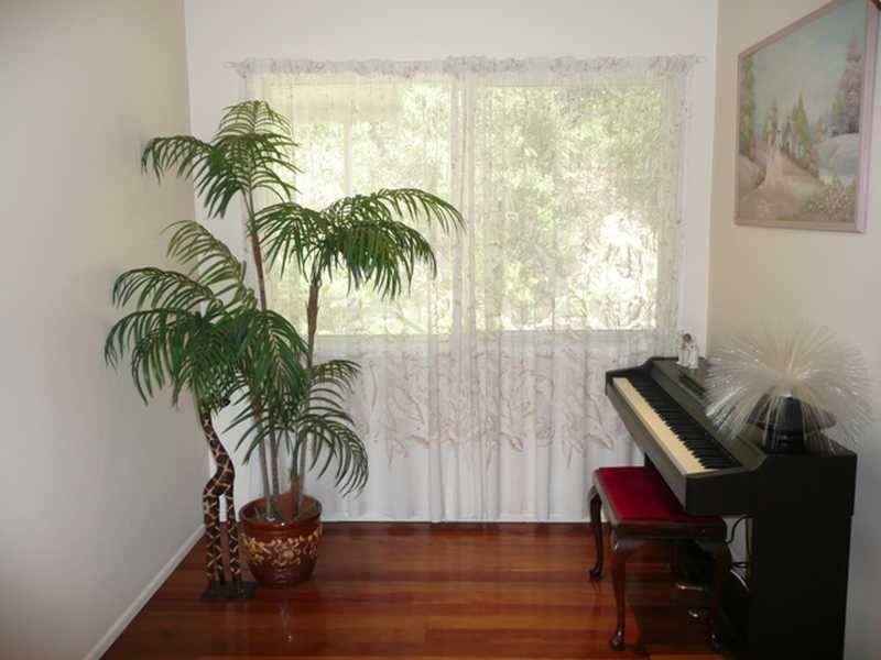 8 Weeumba Street, Currumbin QLD 4223