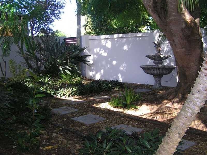 9 Elgin Crescent, Sorrento QLD 4217