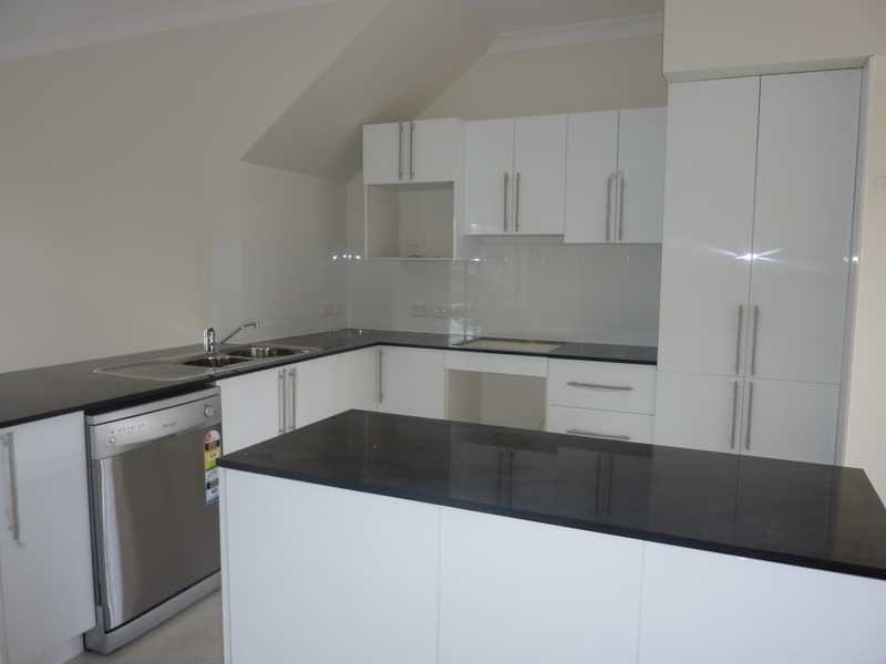 2/17 Sueinnes Street, Eagleby QLD 4207